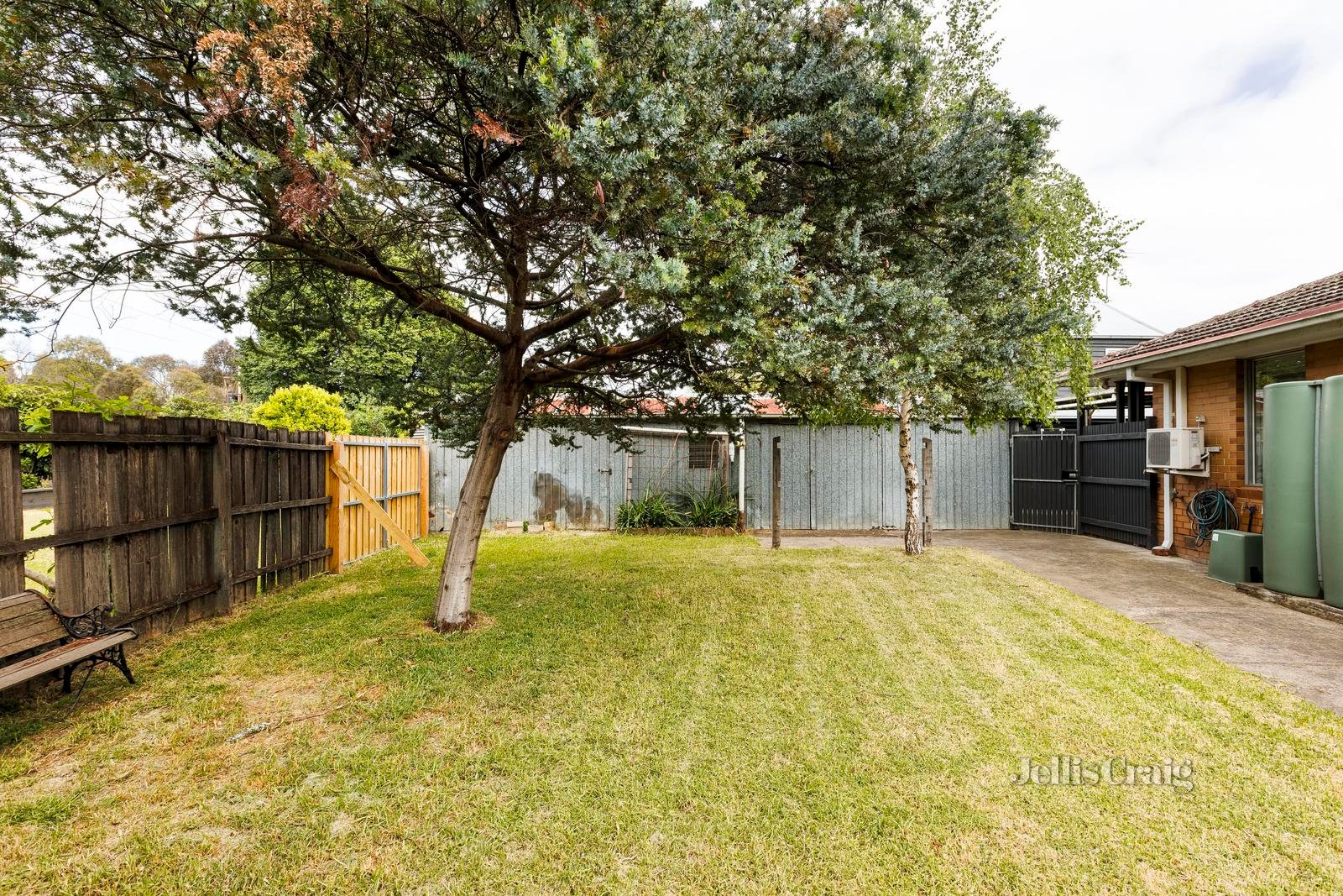 418 Clarke Street, Northcote image 3