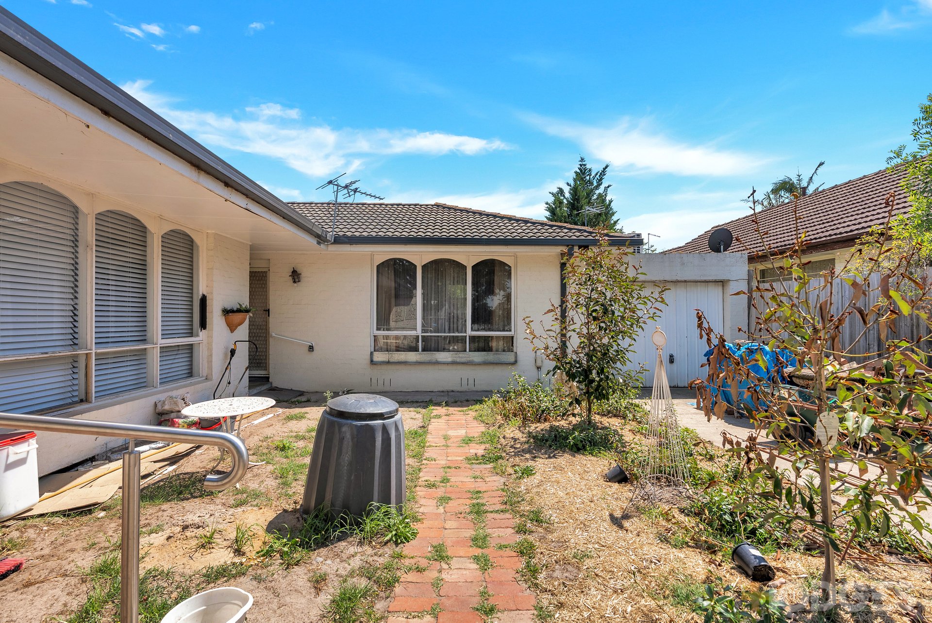 4 / 18 Jack Road Cheltenham