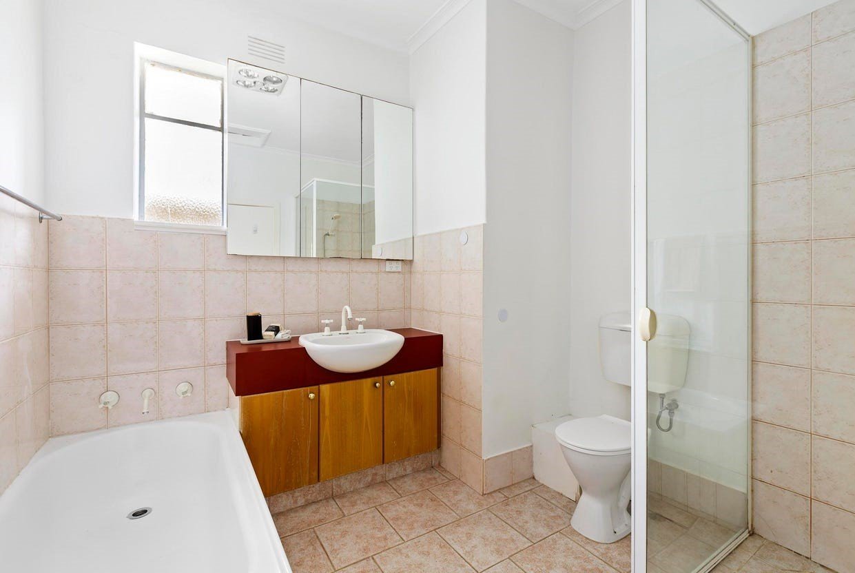 Property Gallery Thumbnail 6