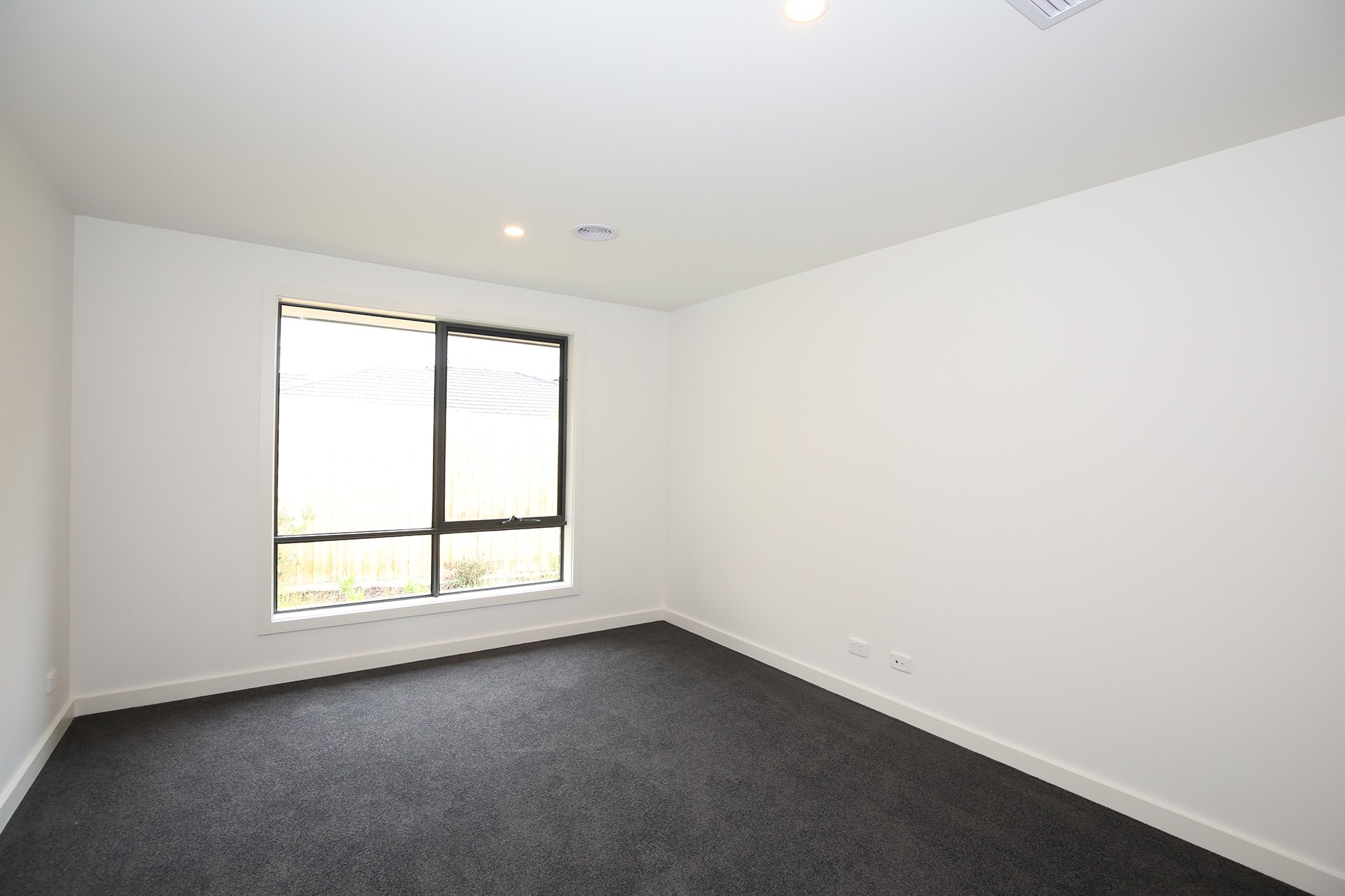 4/18 Ryland Avenue, Croydon image 2