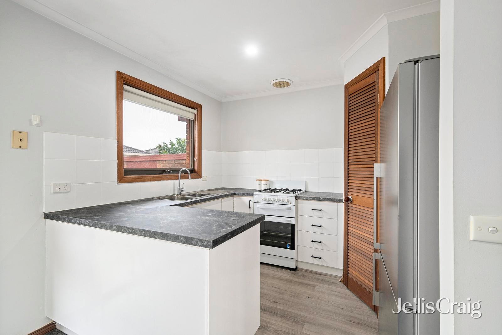 4/18 Slevin Street, Lilydale image 4