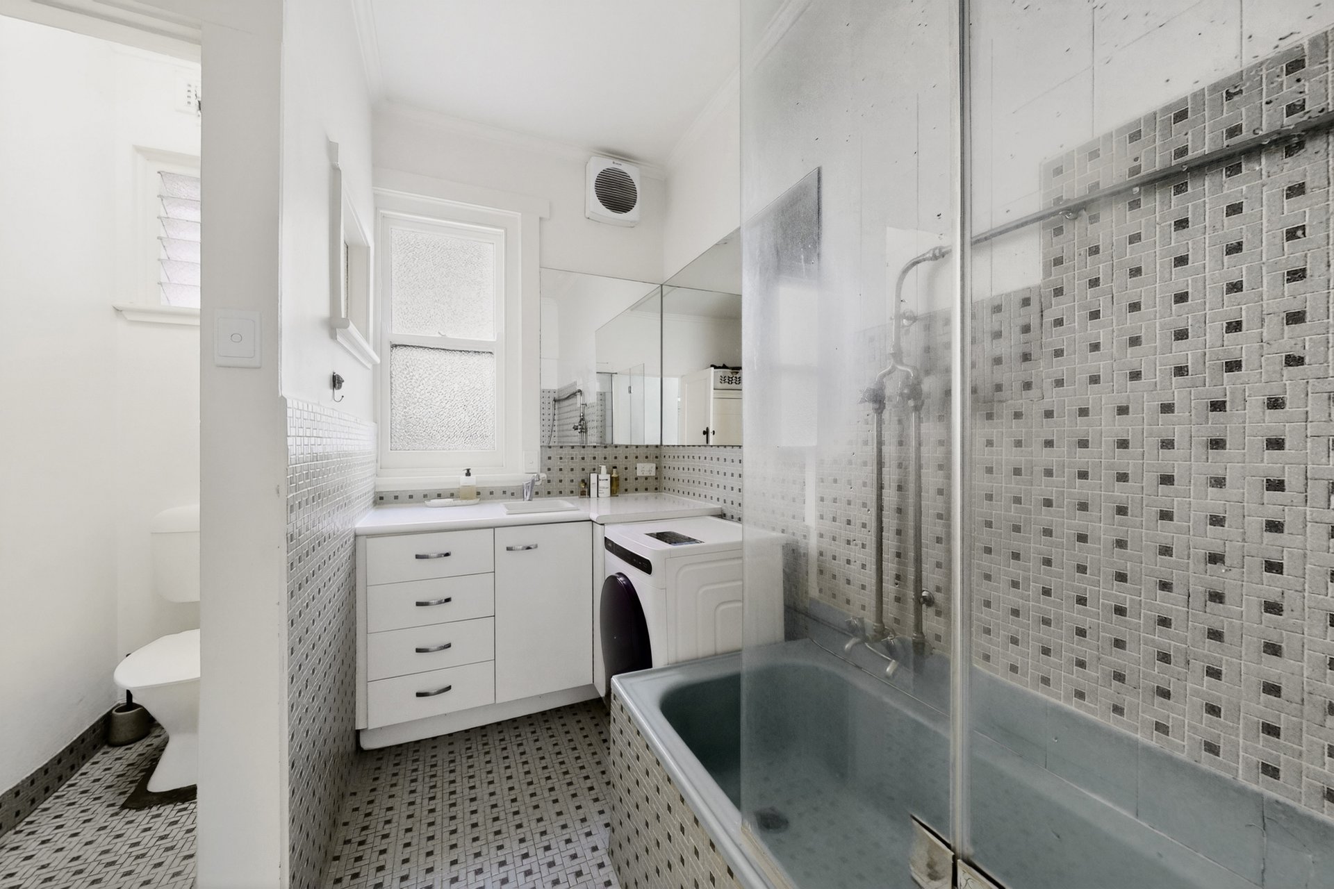 4/18 St Georges Road, Elsternwick image 9