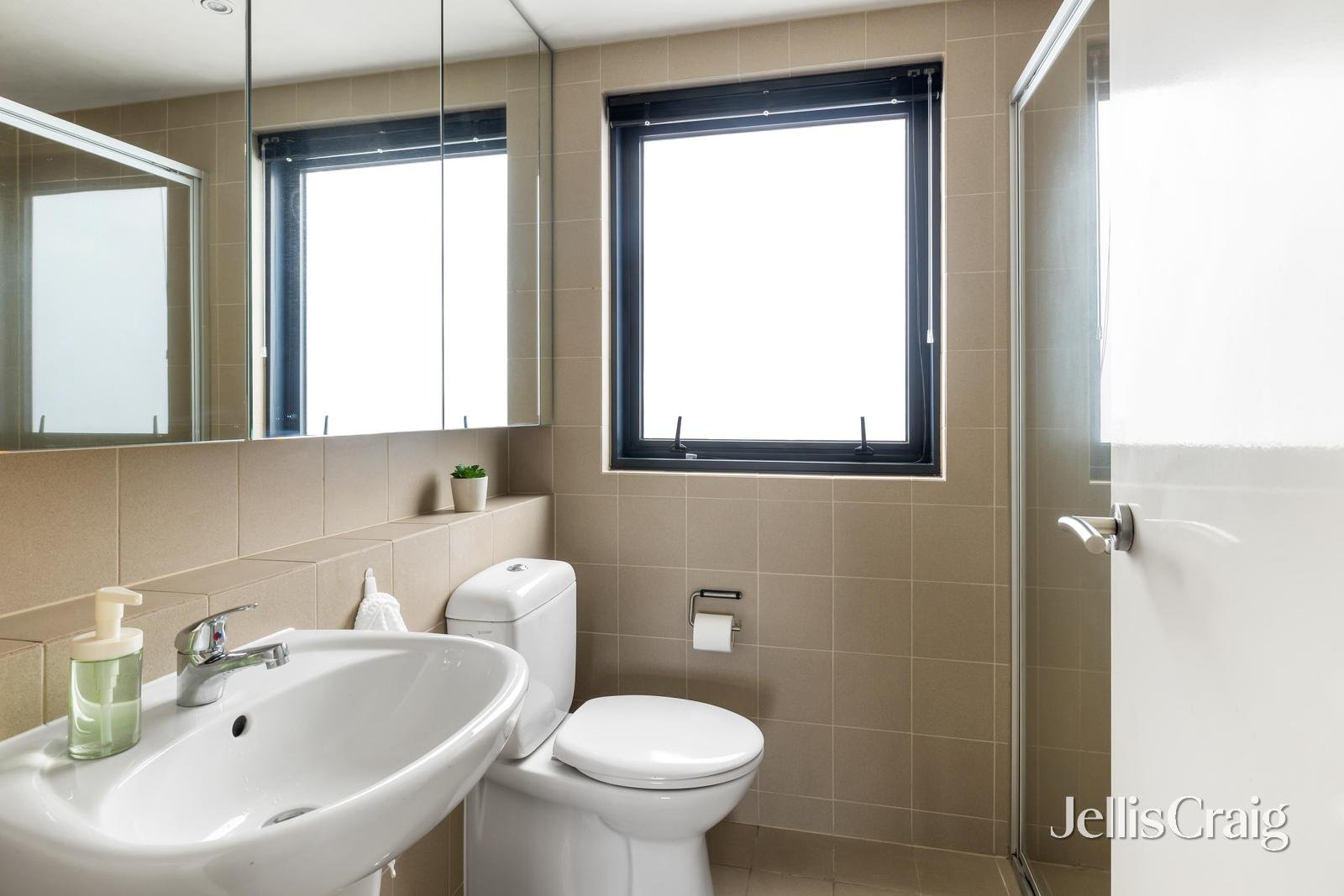 41/8 Wallen Road, Hawthorn image 10