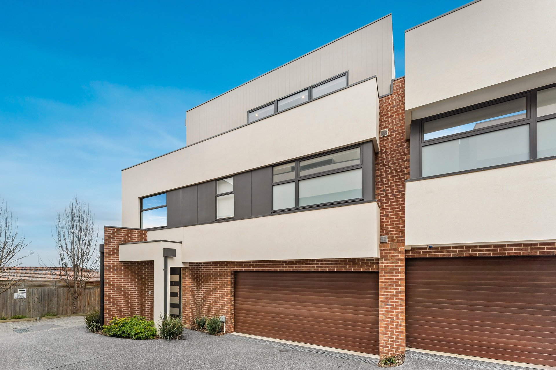 4/180 Manningham Road, Bulleen image 1