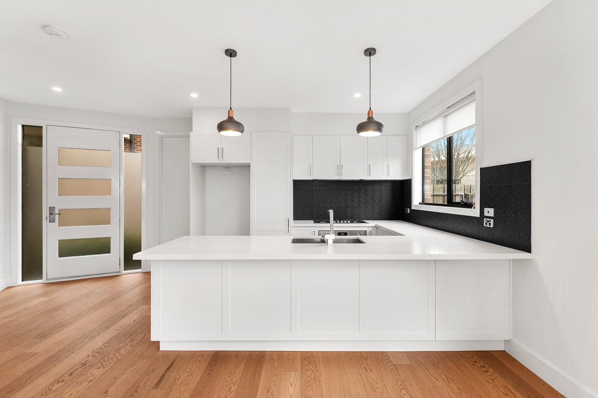 4/180 Manningham Road, Bulleen image 3