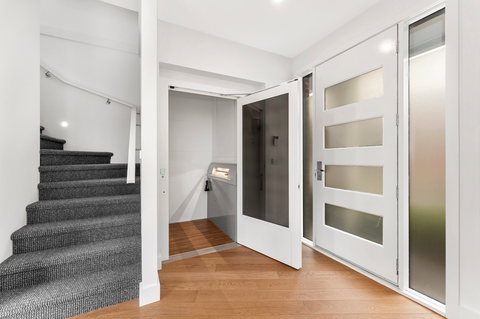 4/180 Manningham Road, Bulleen image 2