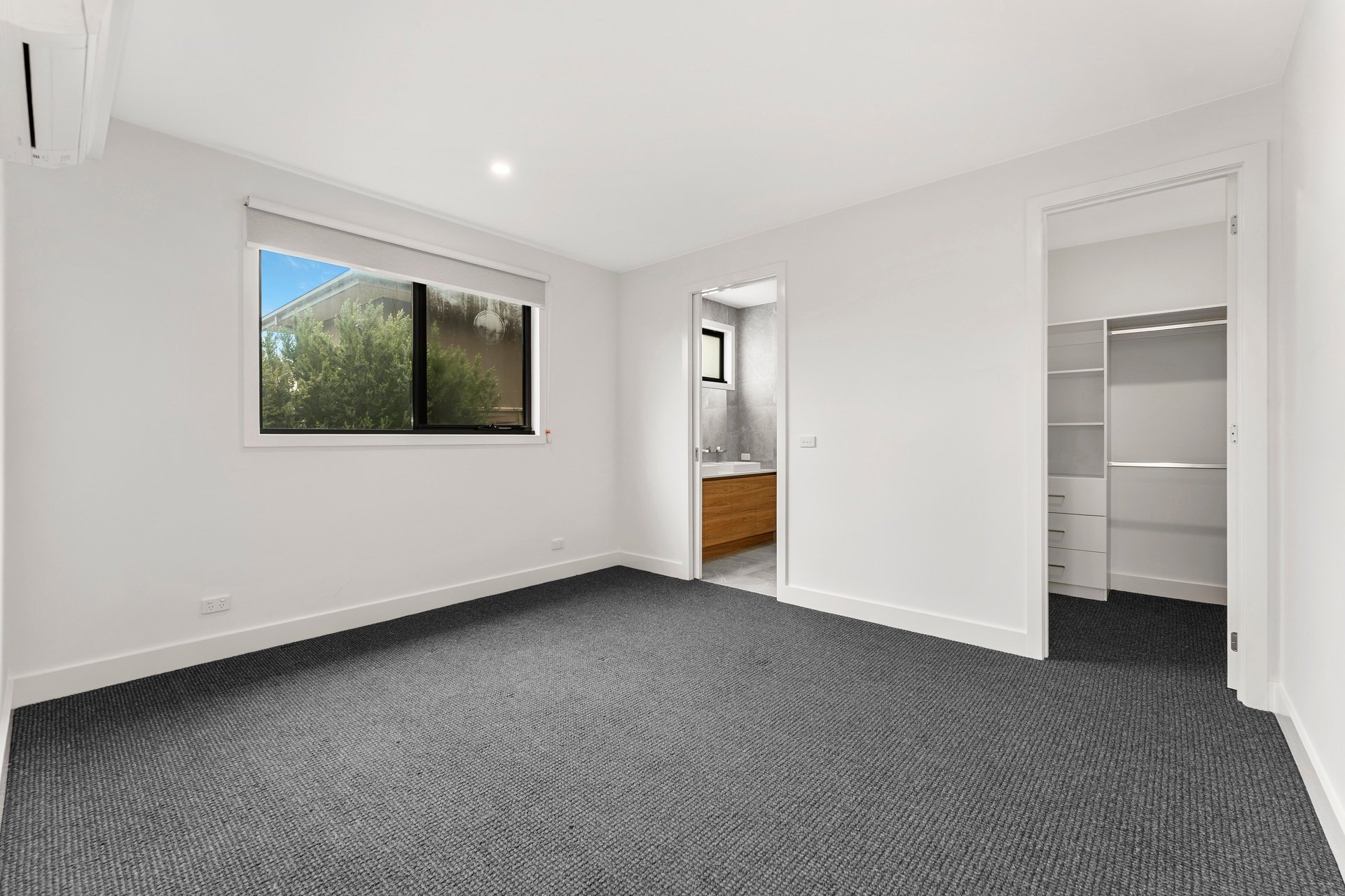 4/180 Manningham Road, Bulleen image 5