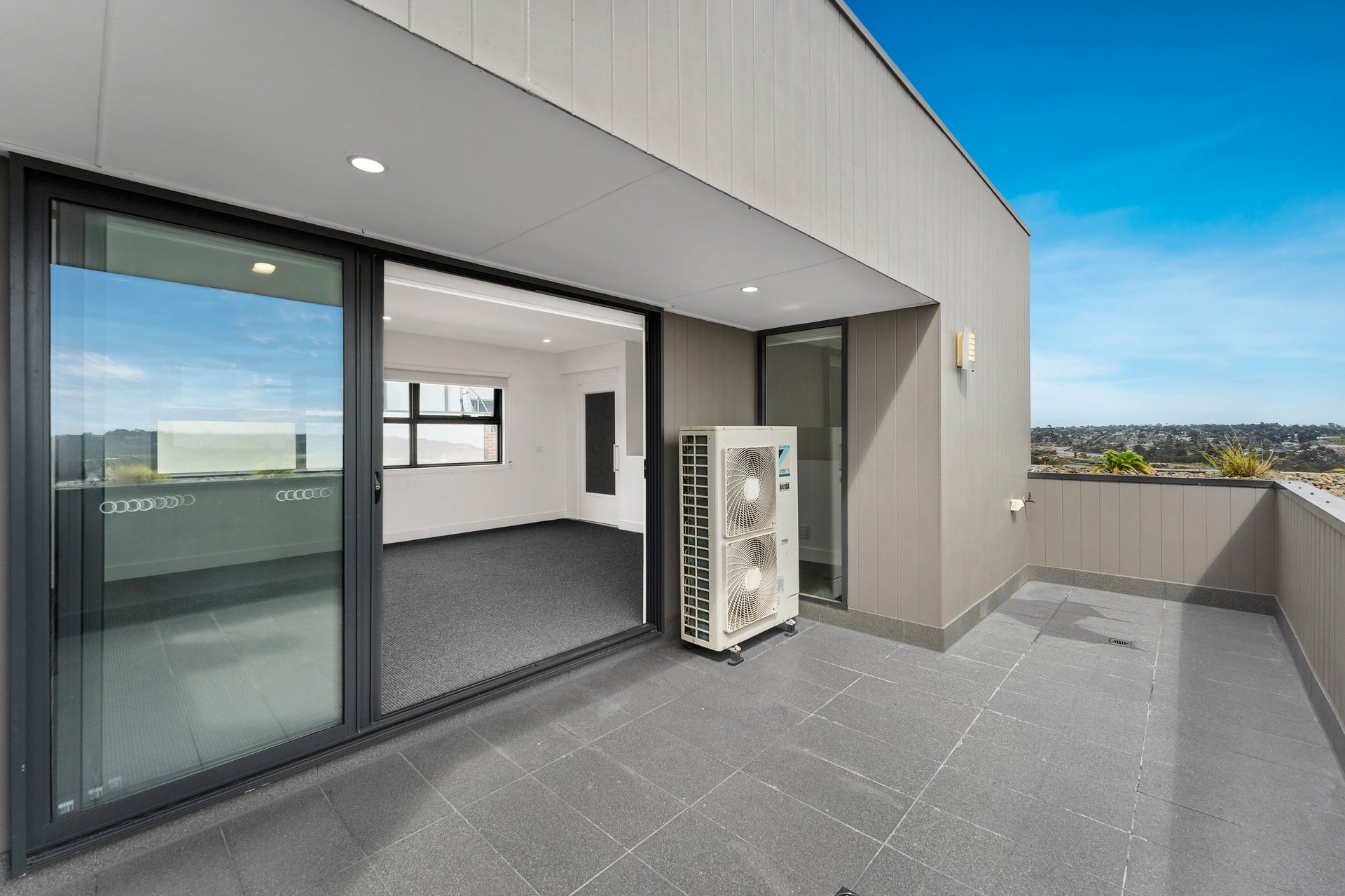 4/180 Manningham Road, Bulleen image 8