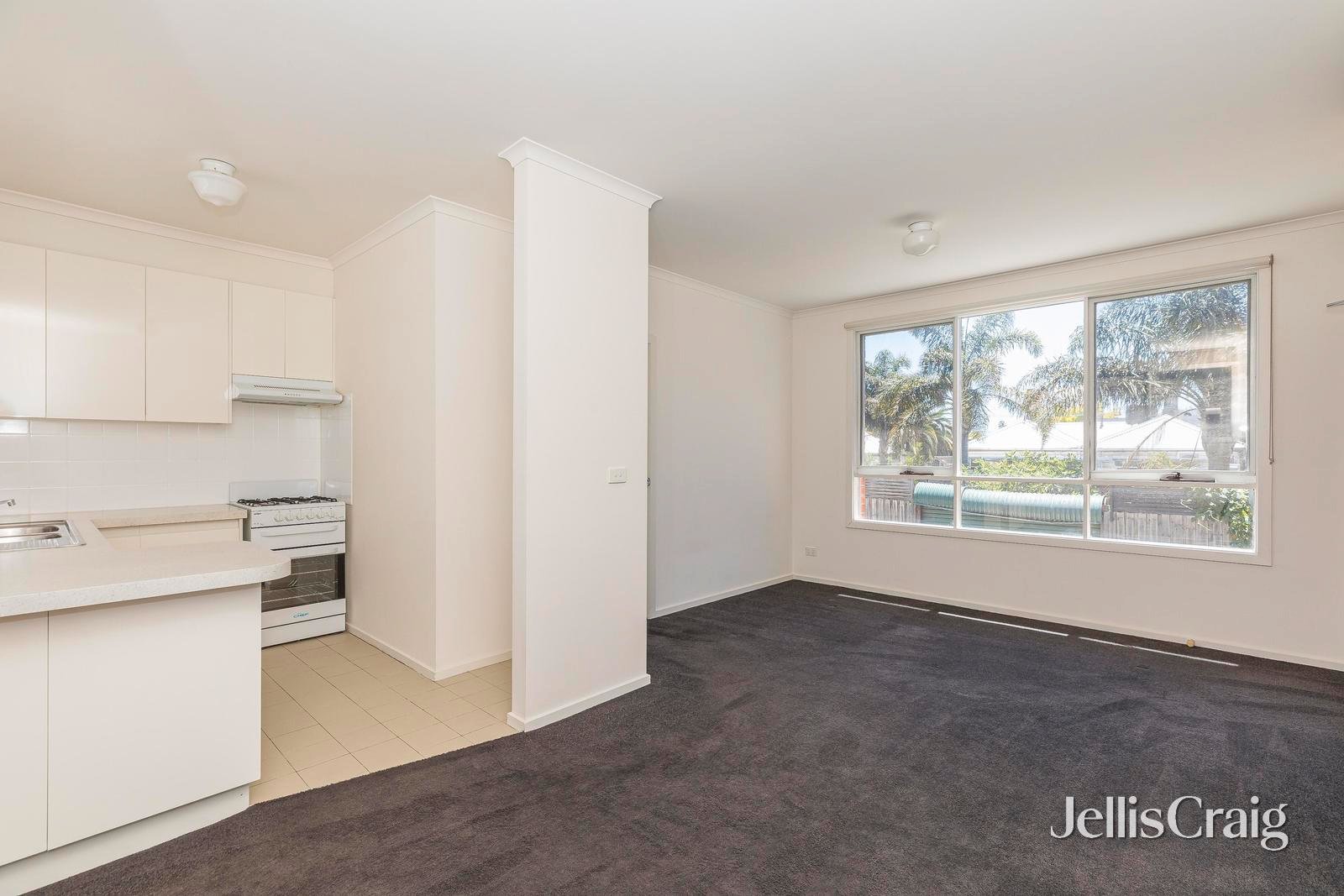 4/185 Brighton Road, Elwood image 1