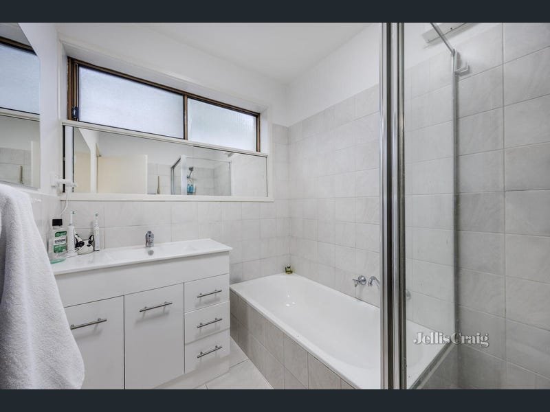 4/19 Alma Street, Malvern East image 5
