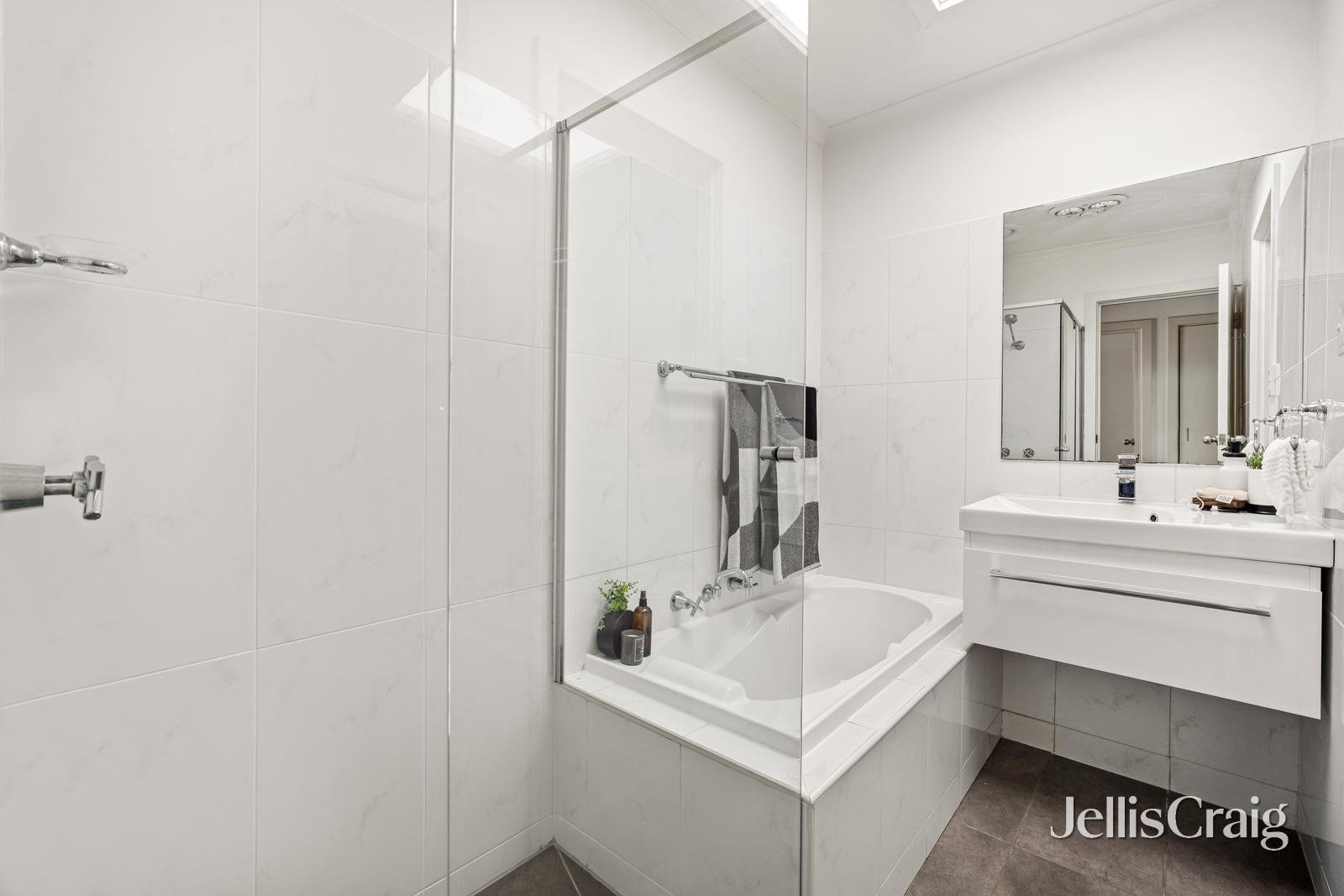 4/19 Brindisi Street, Mentone image 7