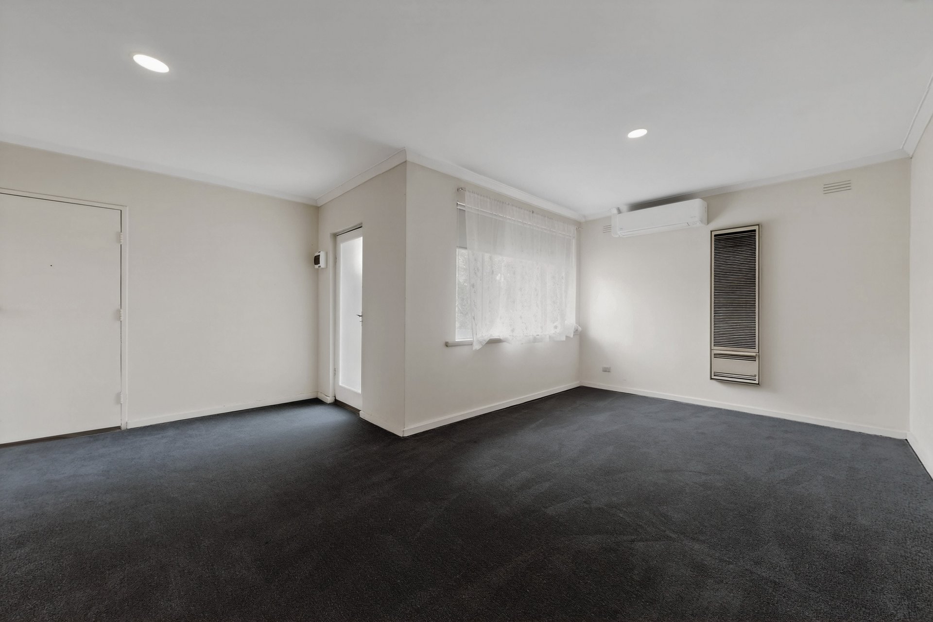 4/19 Firth Street, Doncaster image 3