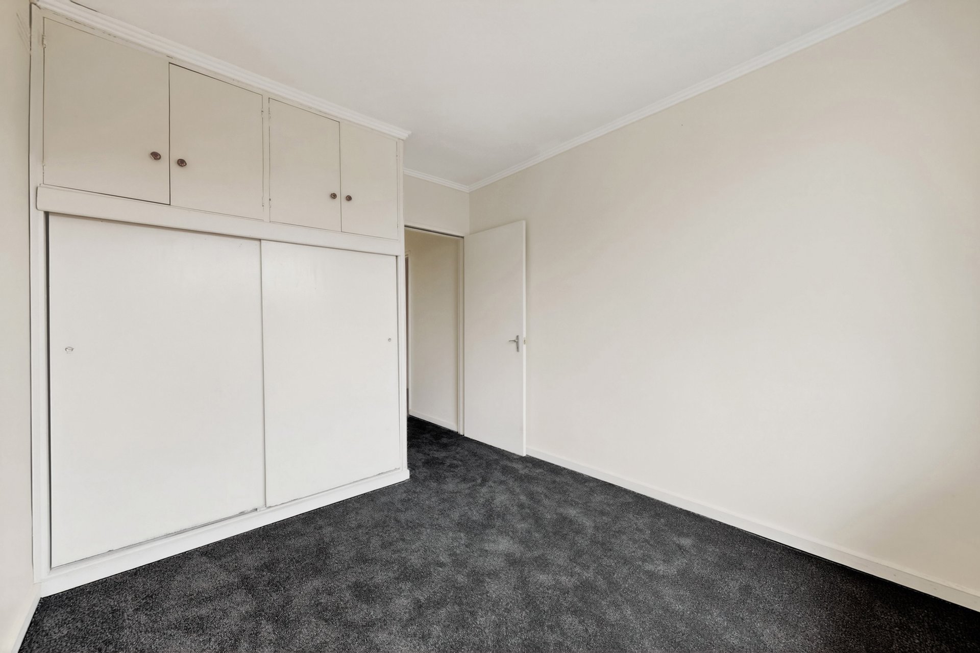 4/19 Firth Street, Doncaster image 7