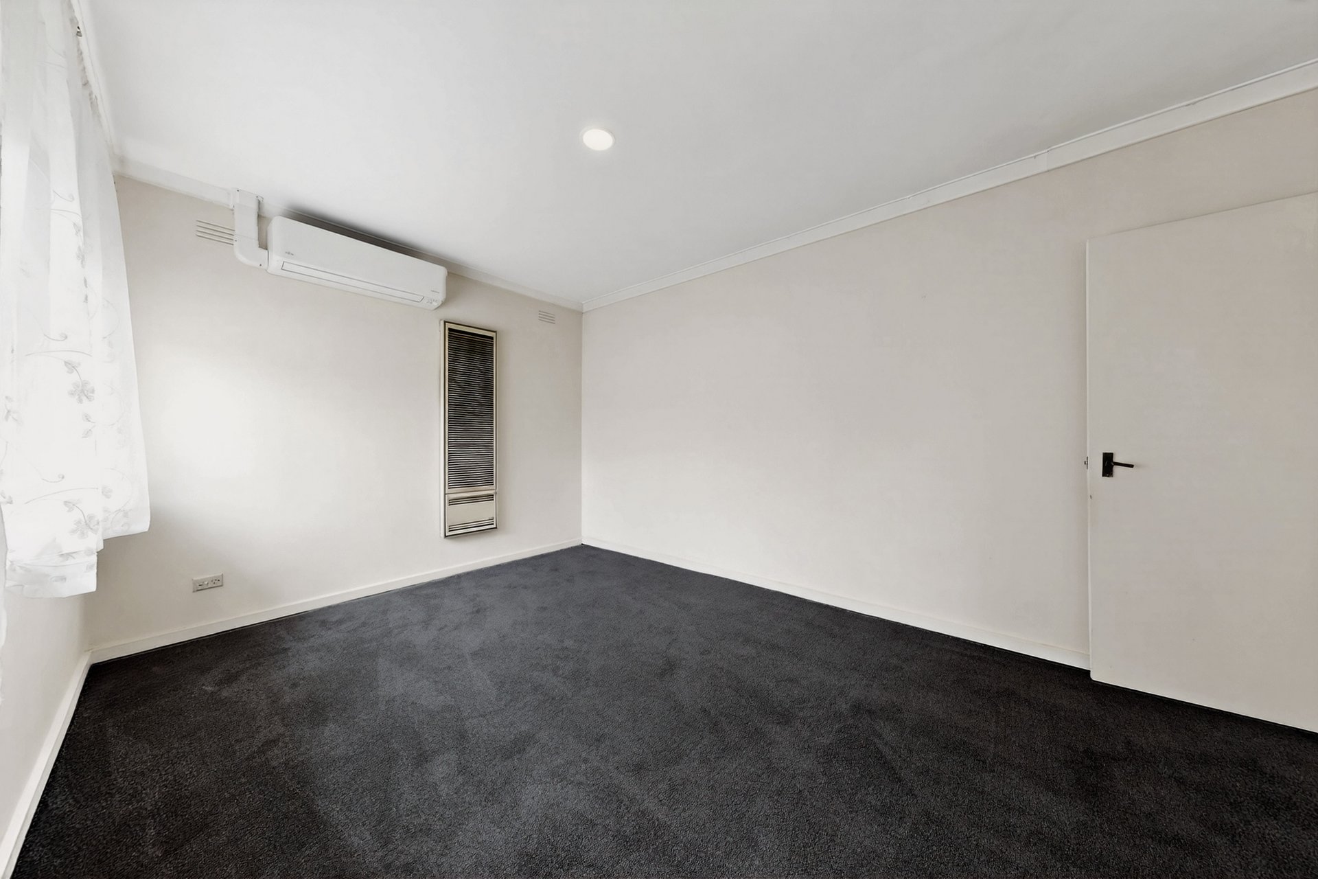 4/19 Firth Street, Doncaster image 12