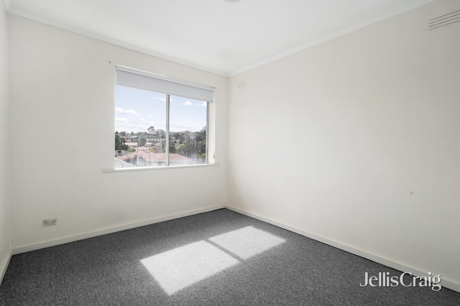4/19 Firth Street, Doncaster image 4