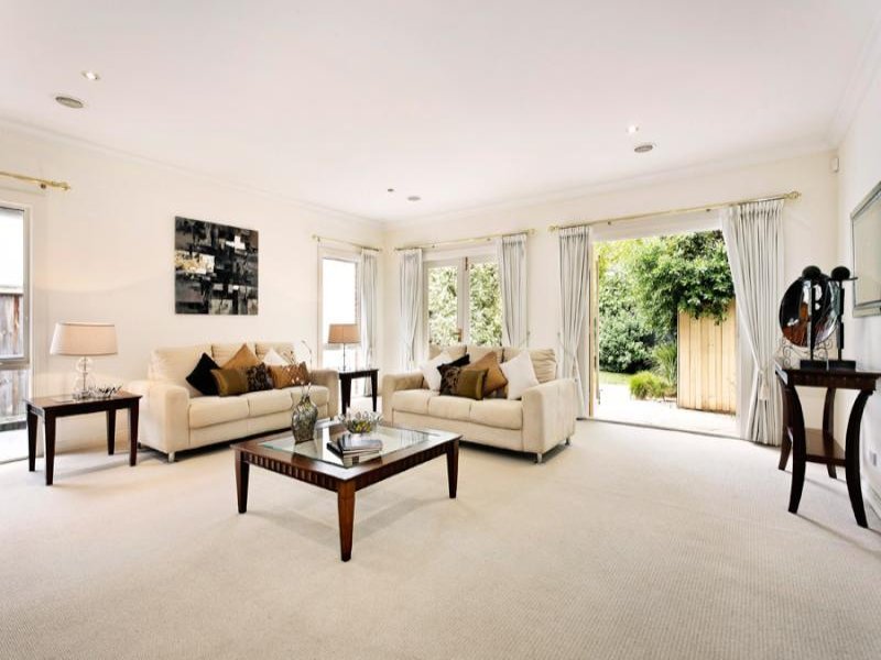 4/1a Pembroke Street, Surrey Hills image 2