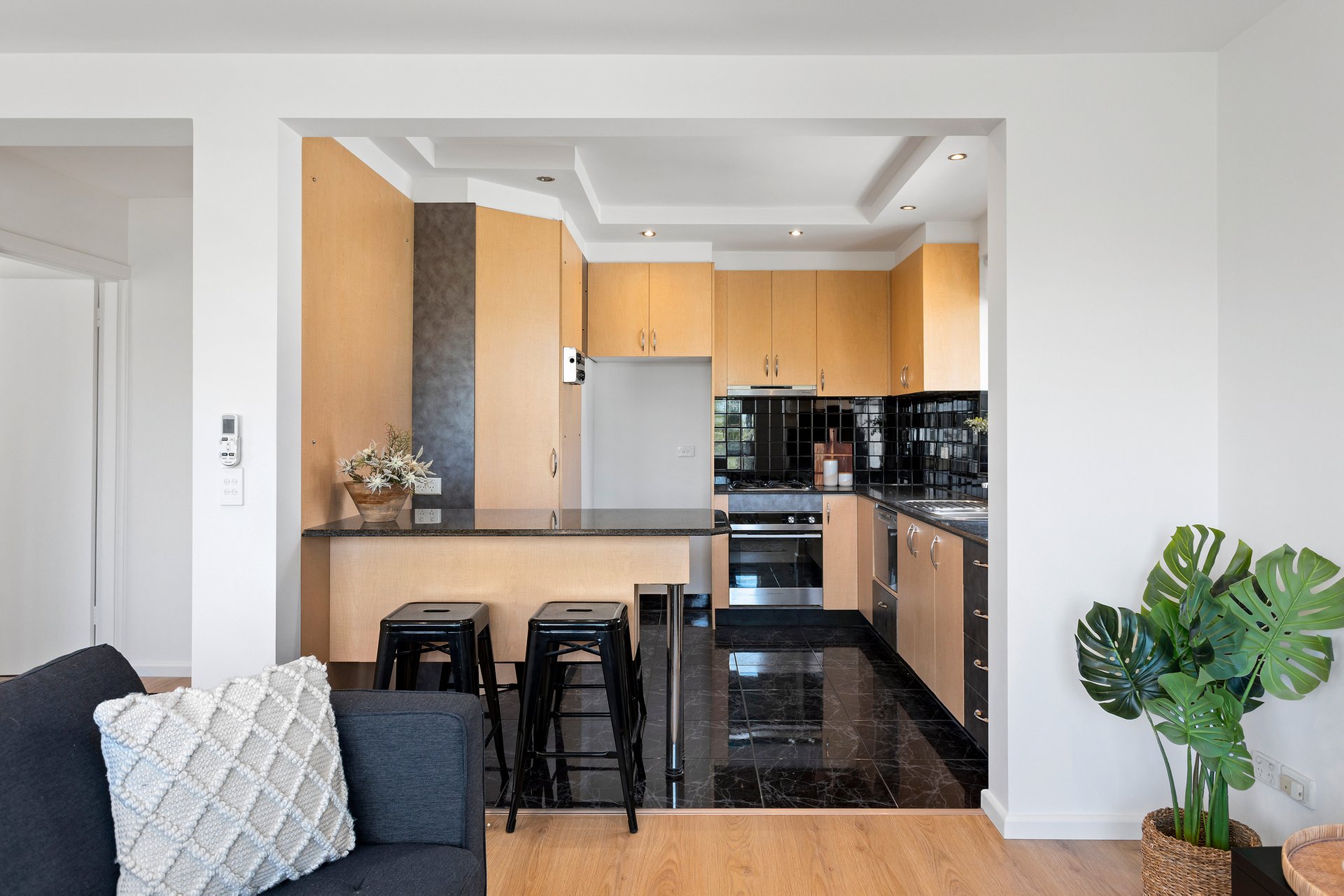 Property Gallery Thumbnail 3