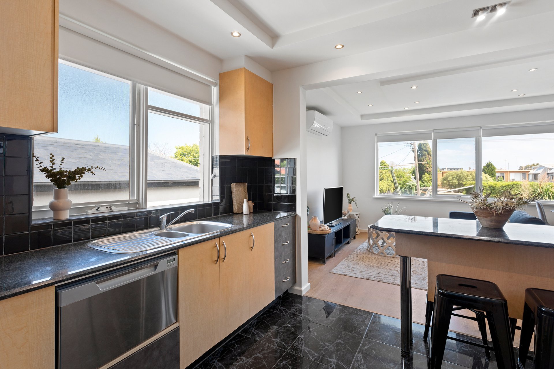 Property Gallery Thumbnail 4