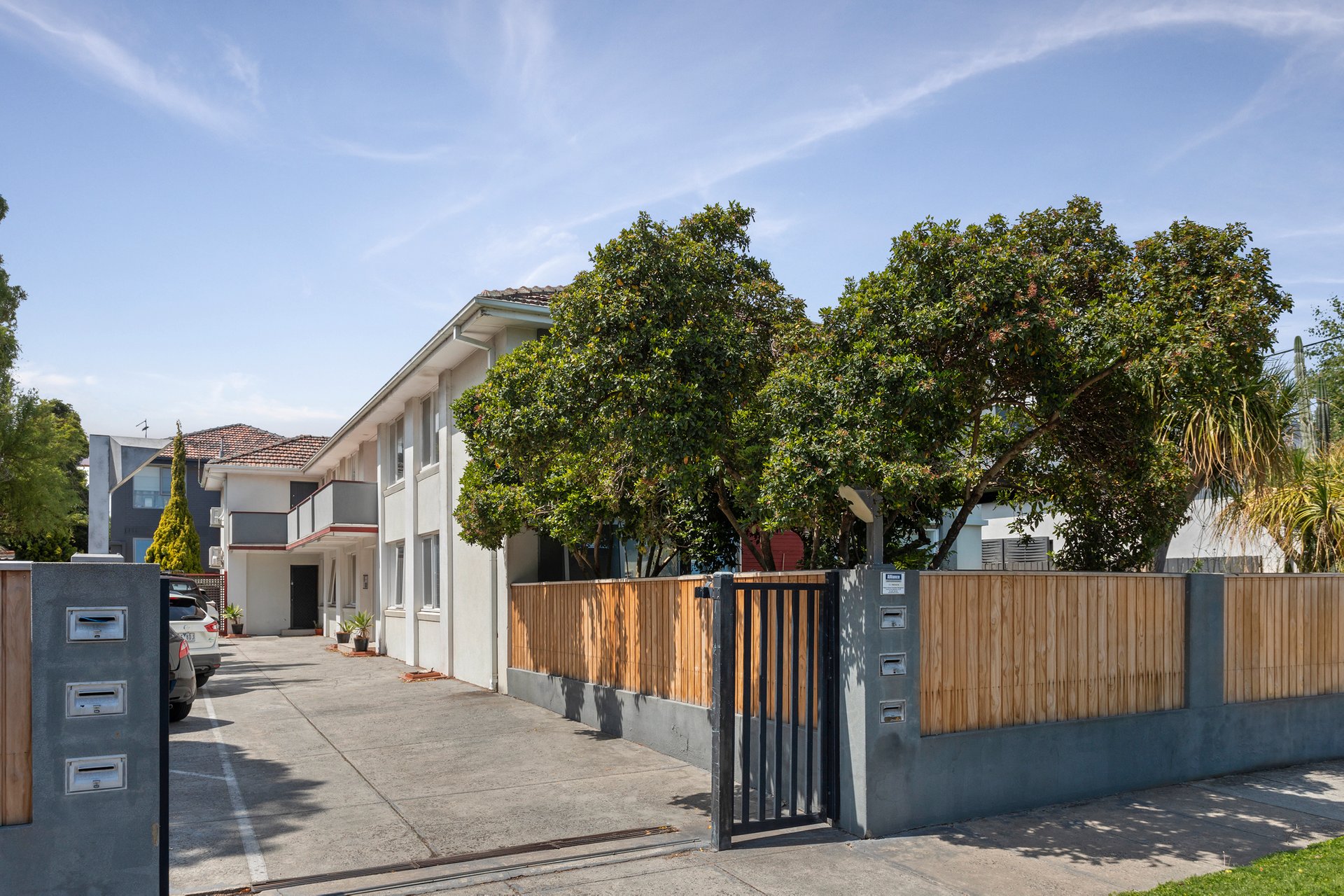 Property Gallery Thumbnail 11
