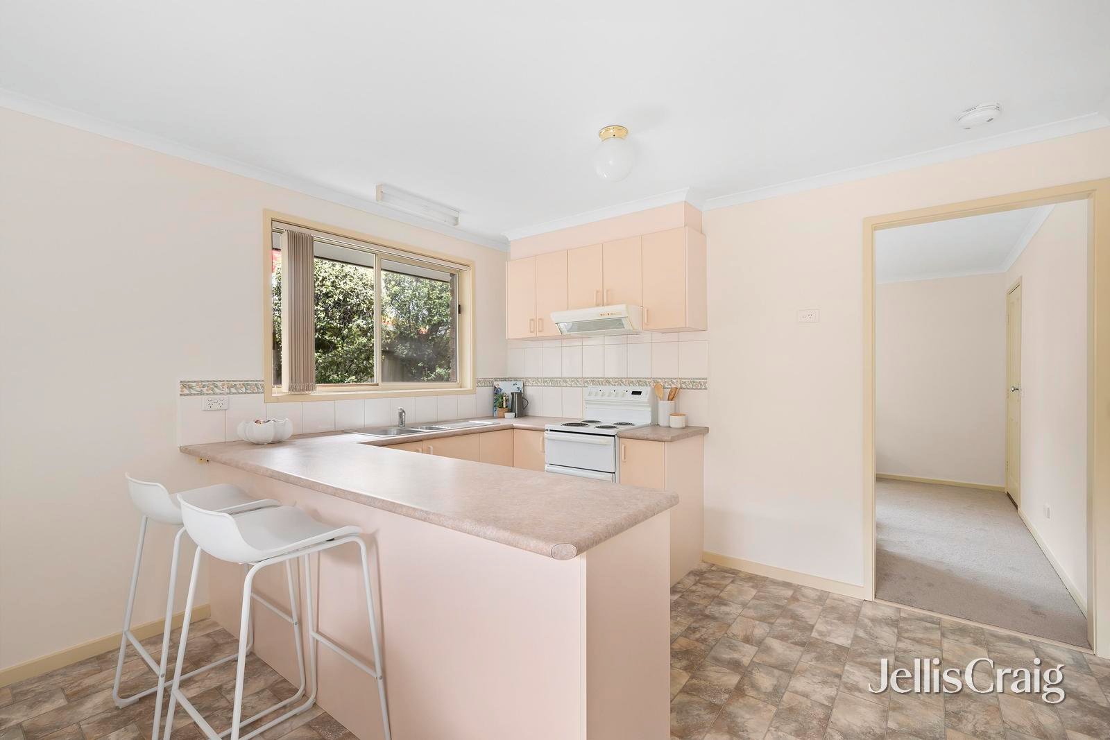 4/2-4 Lusher Road, Croydon image 6