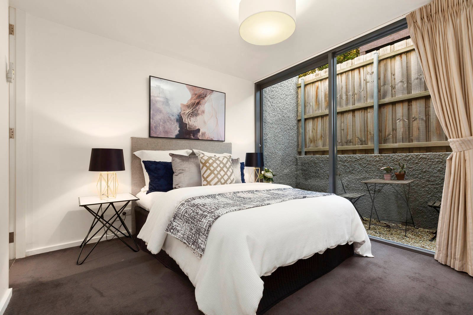 Property Gallery Thumbnail 6