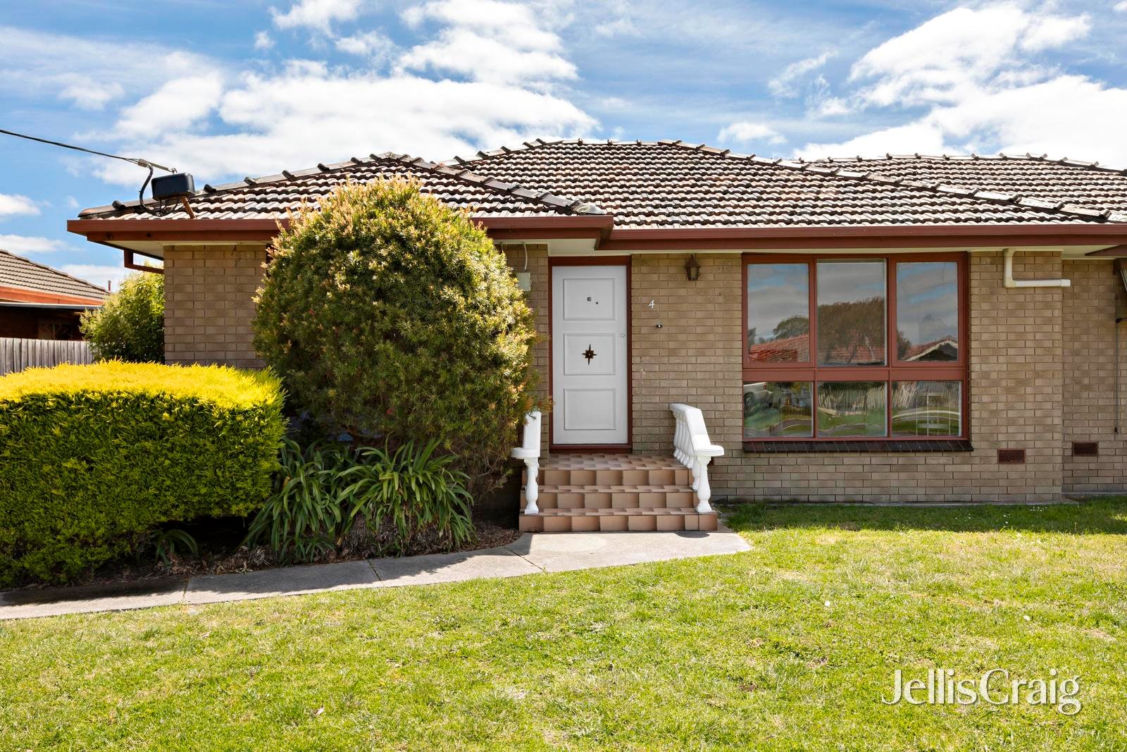 4/2-4 Watt Street, Airport&nbsp;West image 1