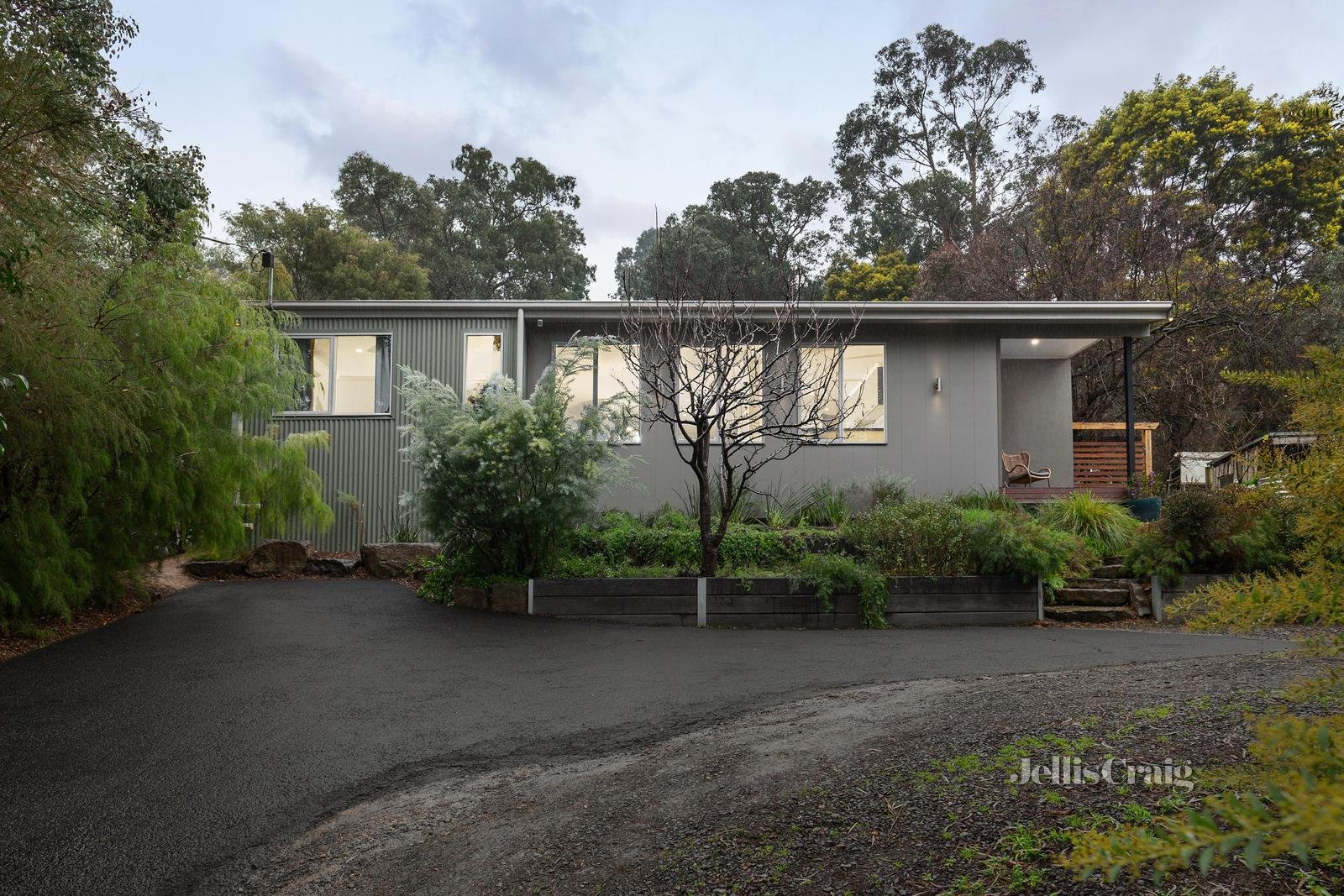 42 Acacia Road, Hurstbridge image 2