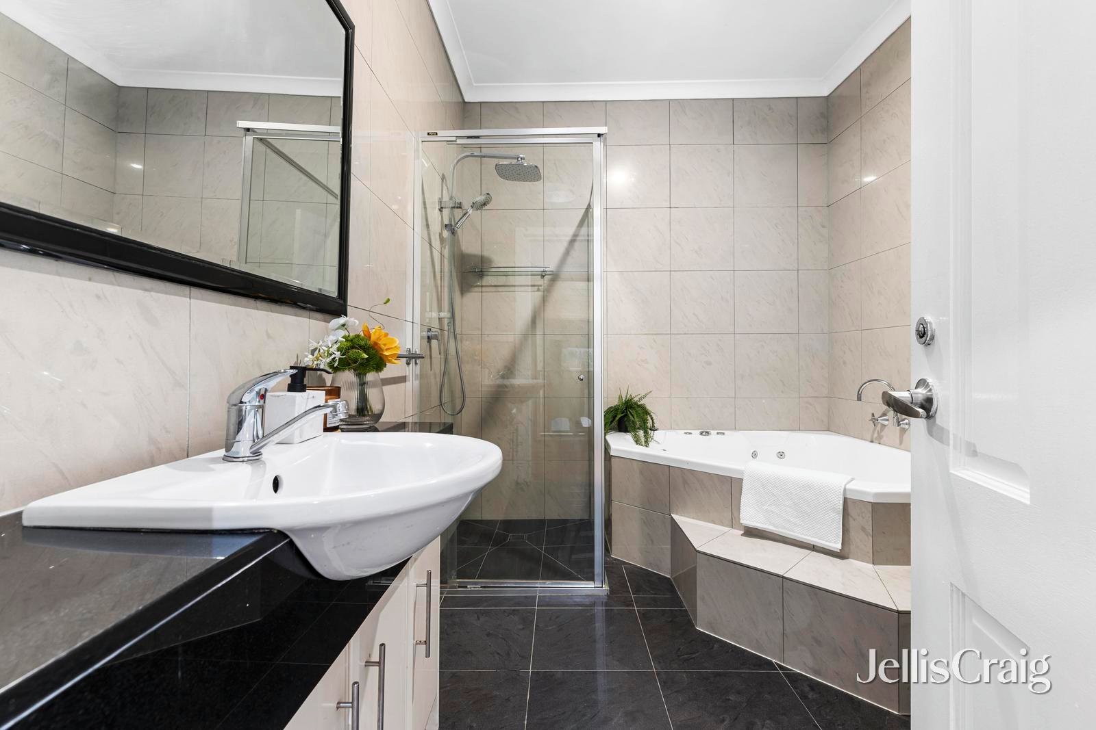 42 Agnes Street, Noble&nbsp;Park image 8