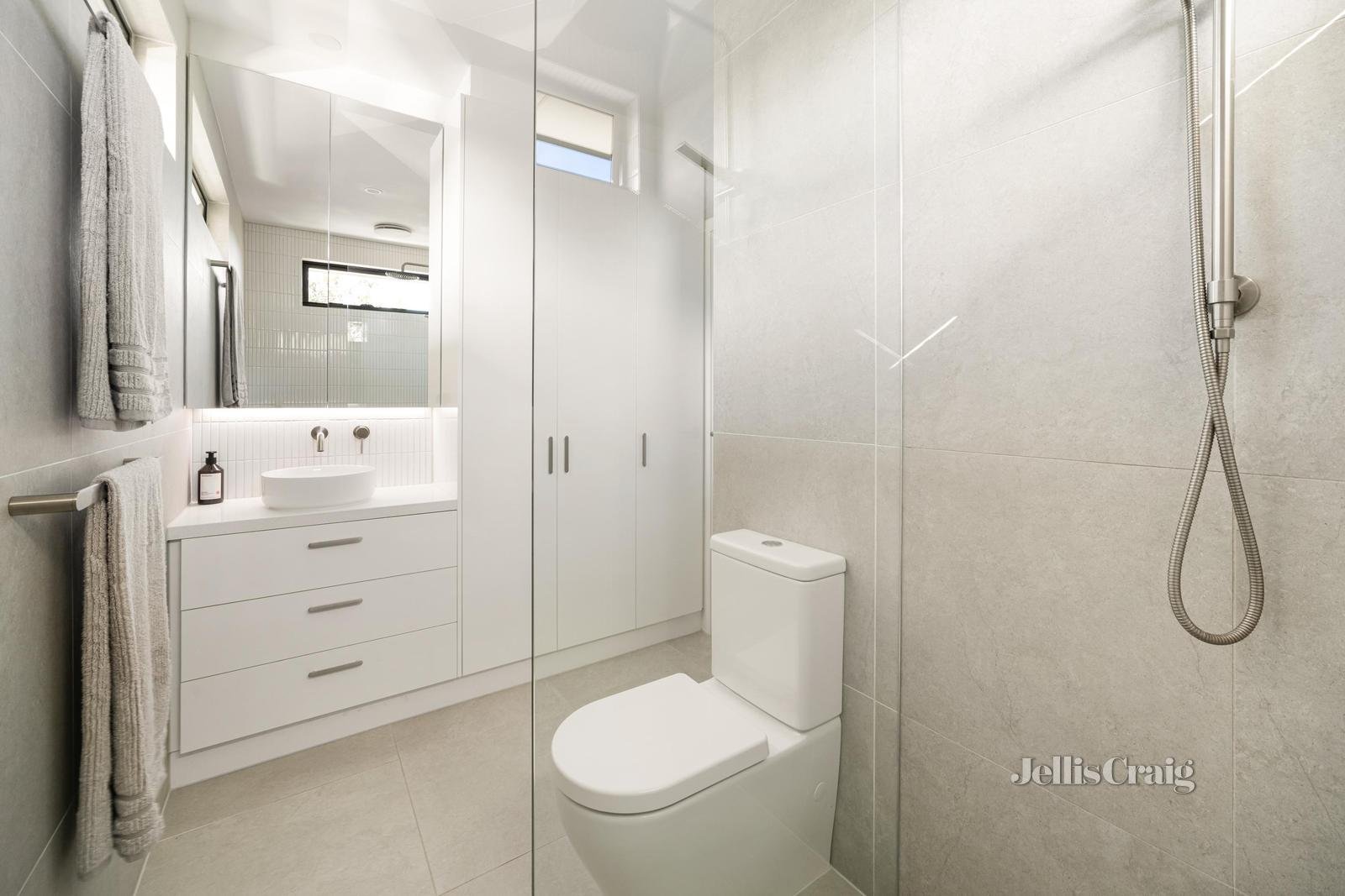 4/2 Amron Street, Chelsea Heights image 9