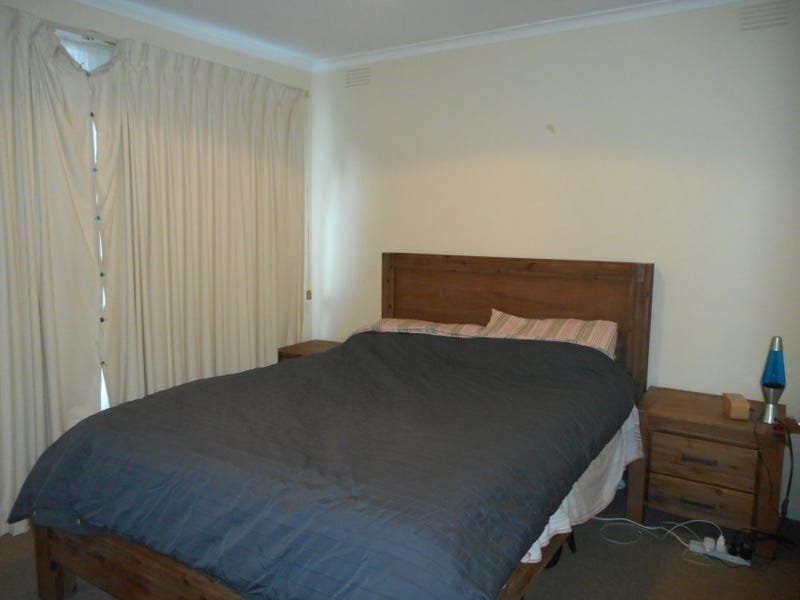 4/2 Arcadia Street, Box Hill South image 4