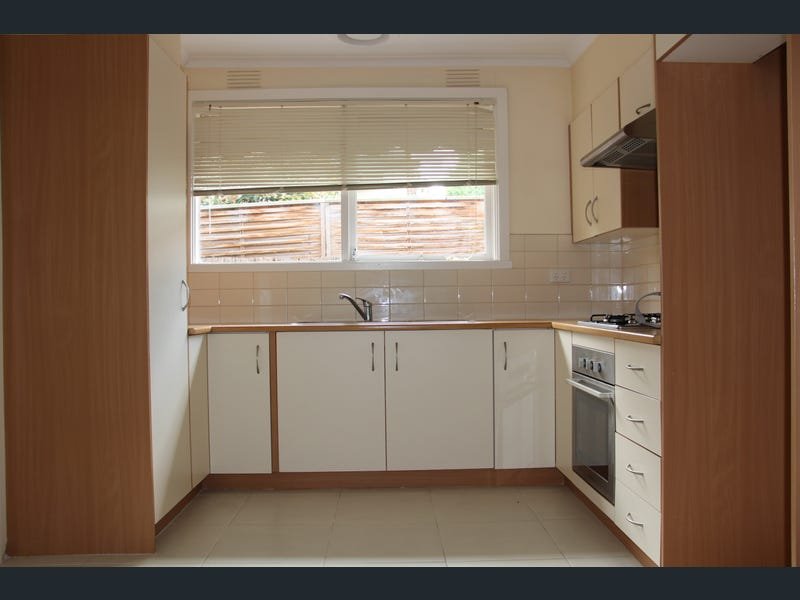 4/2 Arcadia Street, Box Hill South image 8