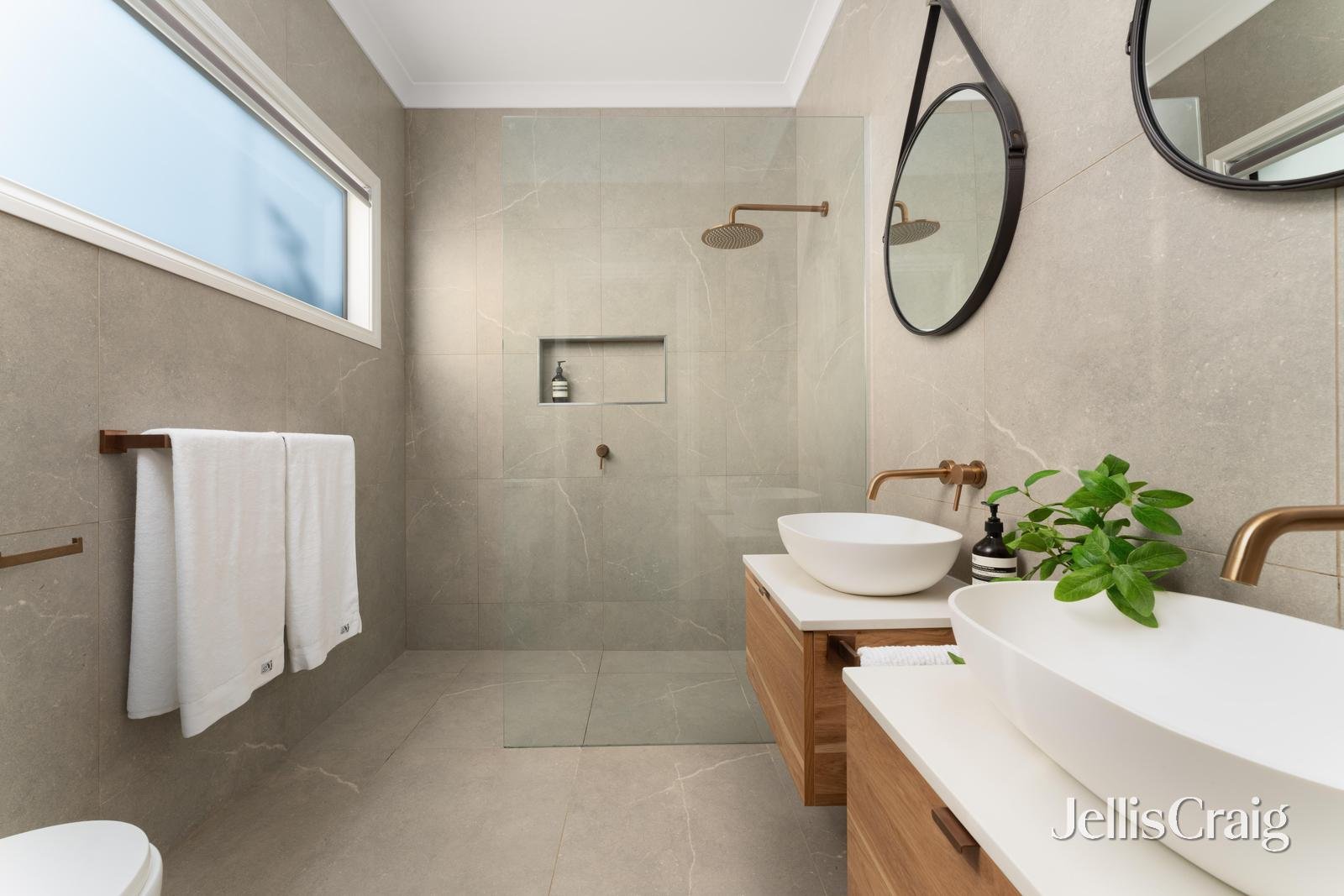 42 Bell Avenue, Mount Helen image 19