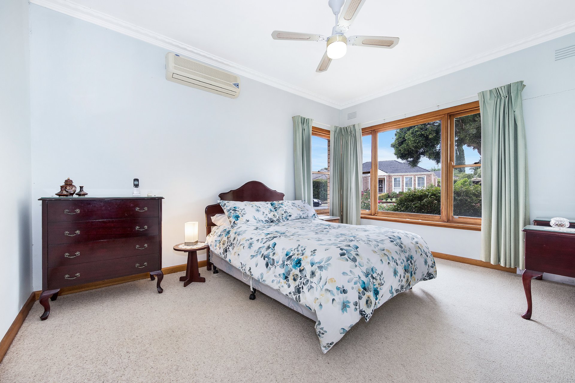 42 Bizley Street, Mount Waverley image 6