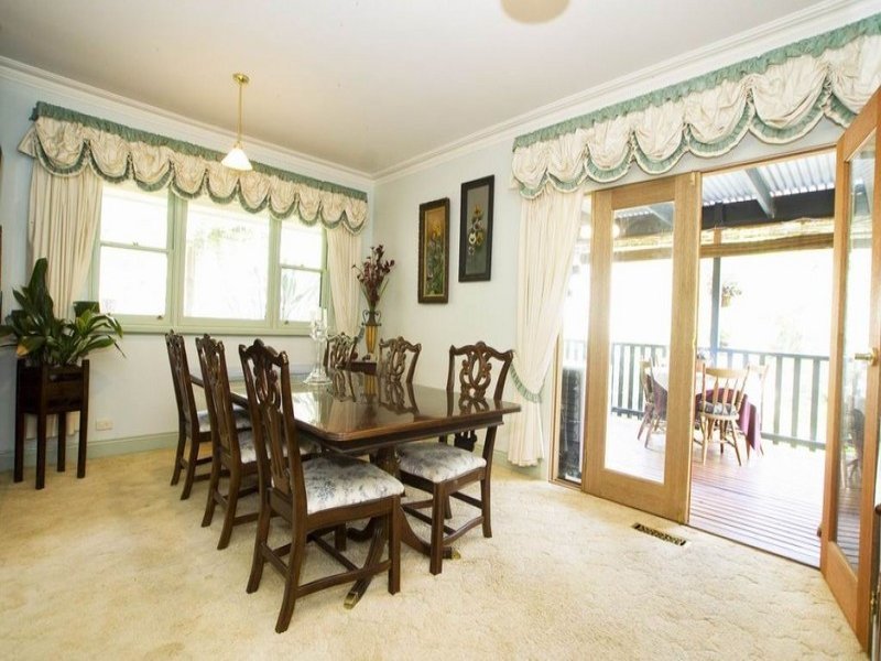 42 BROWNS Road, Montrose image 4