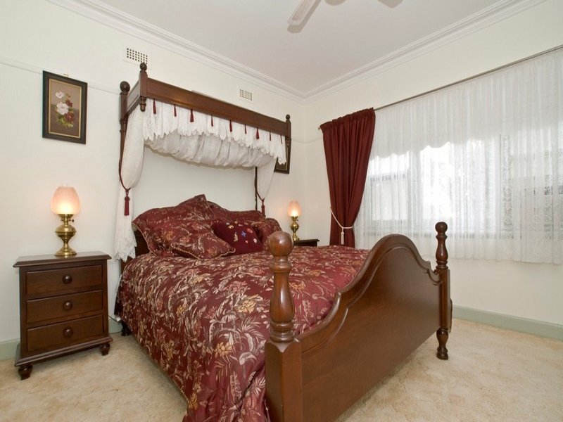 42 BROWNS Road, Montrose image 12