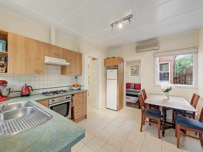 42 Caroline Street, Hawthorn East image 4