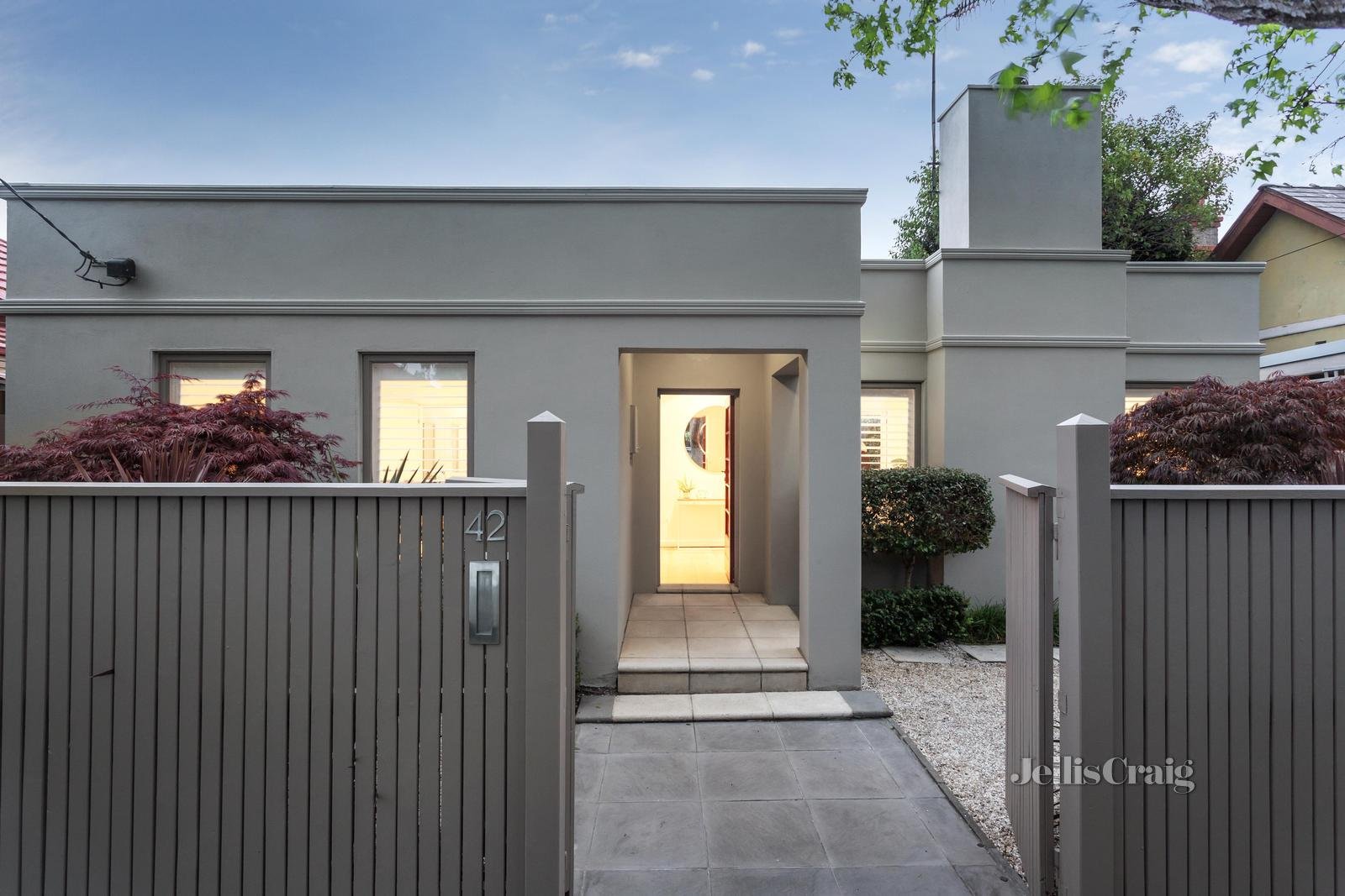 42 Closeburn Avenue, Prahran image 12