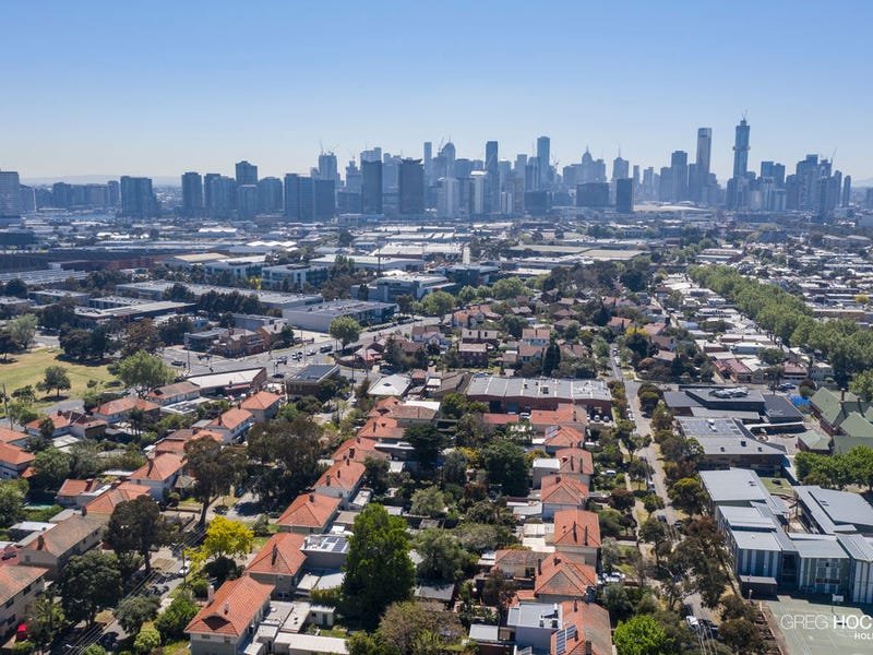 42 Crichton Avenue, Port Melbourne image 8