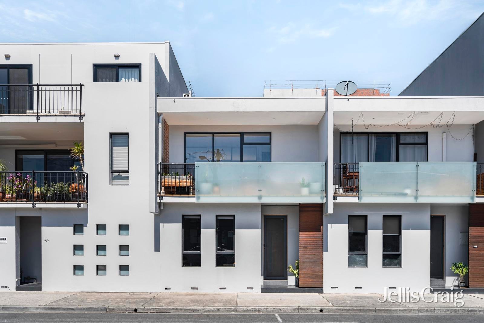 4/2 Davies Street, Brunswick image 1