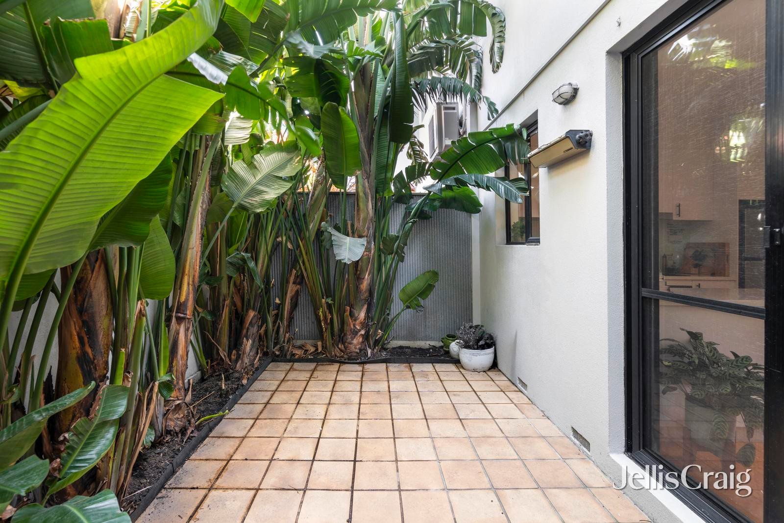 4/2 Davies Street, Brunswick image 8