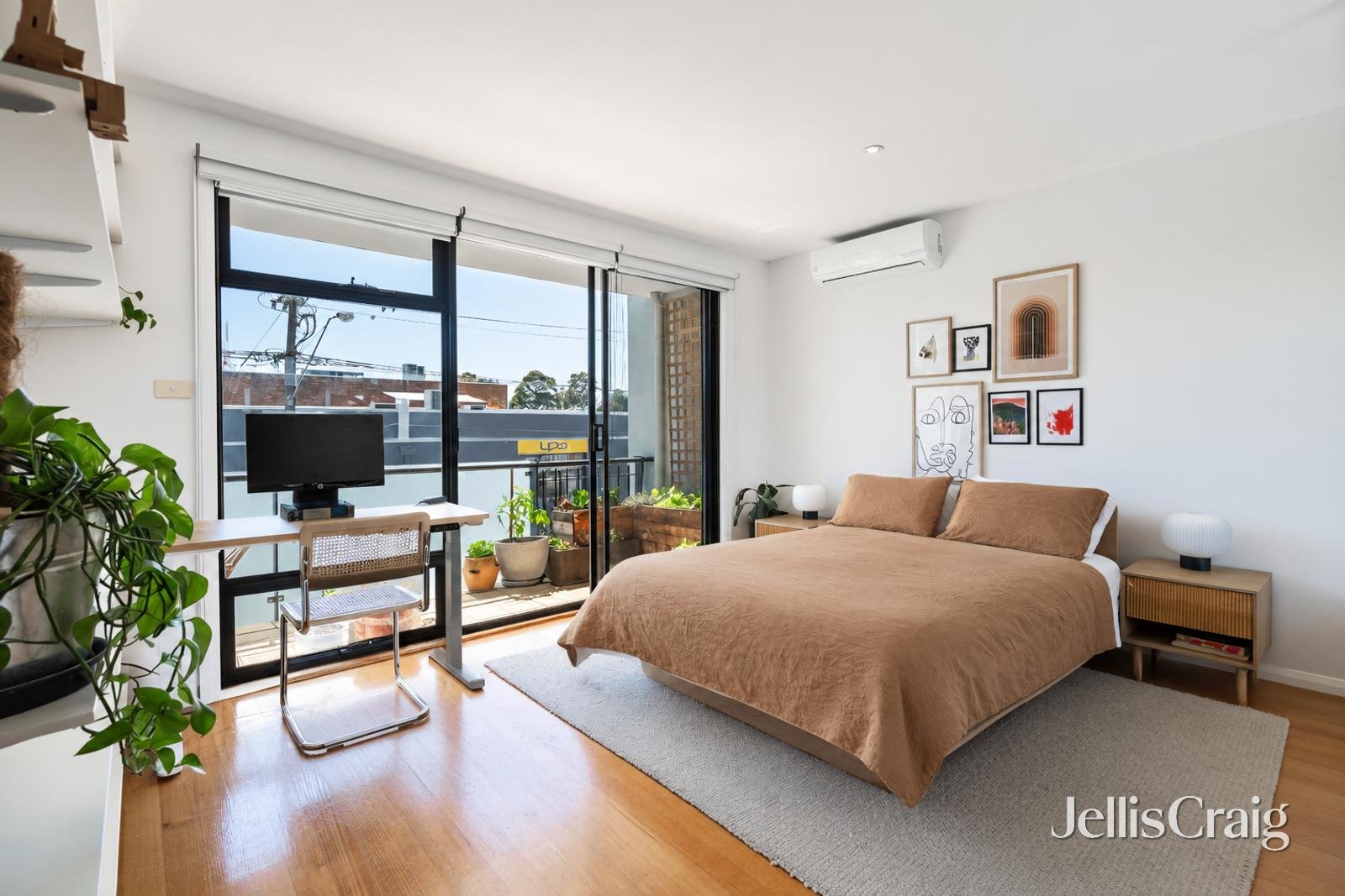 4/2 Davies Street, Brunswick image 12