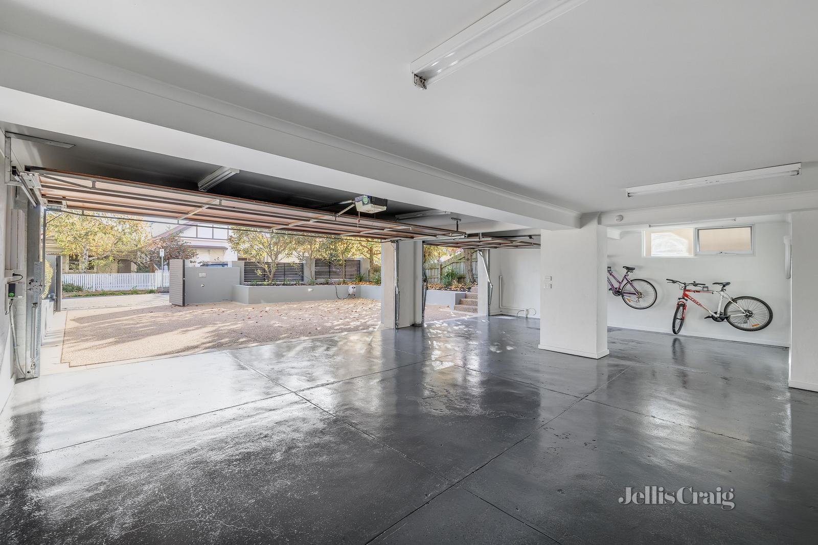 42 Davis Street, Kew image 16