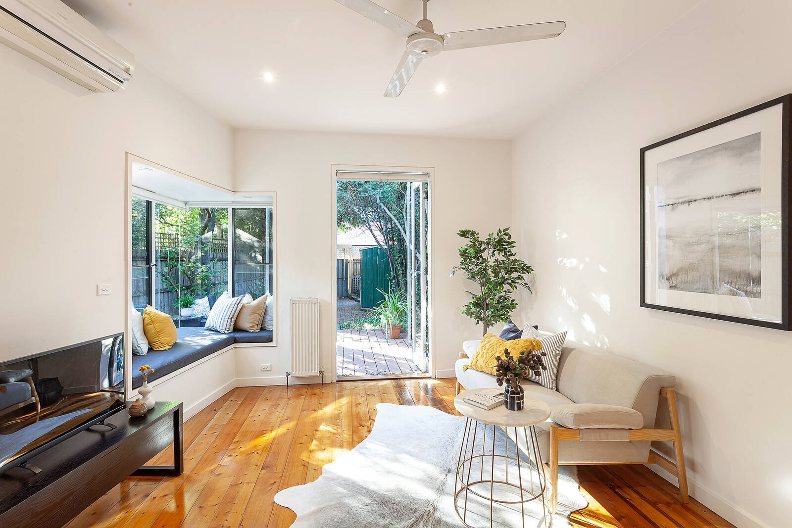 Property Gallery Thumbnail 8