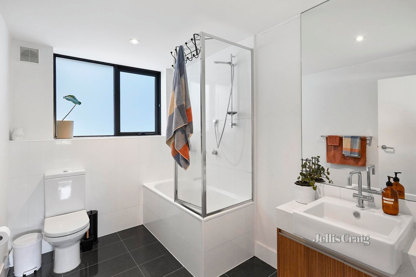 4/2 Dickens Street, Richmond image 8