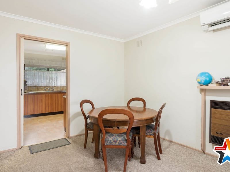 4/2 Eastfield Road, Ringwood East image 3