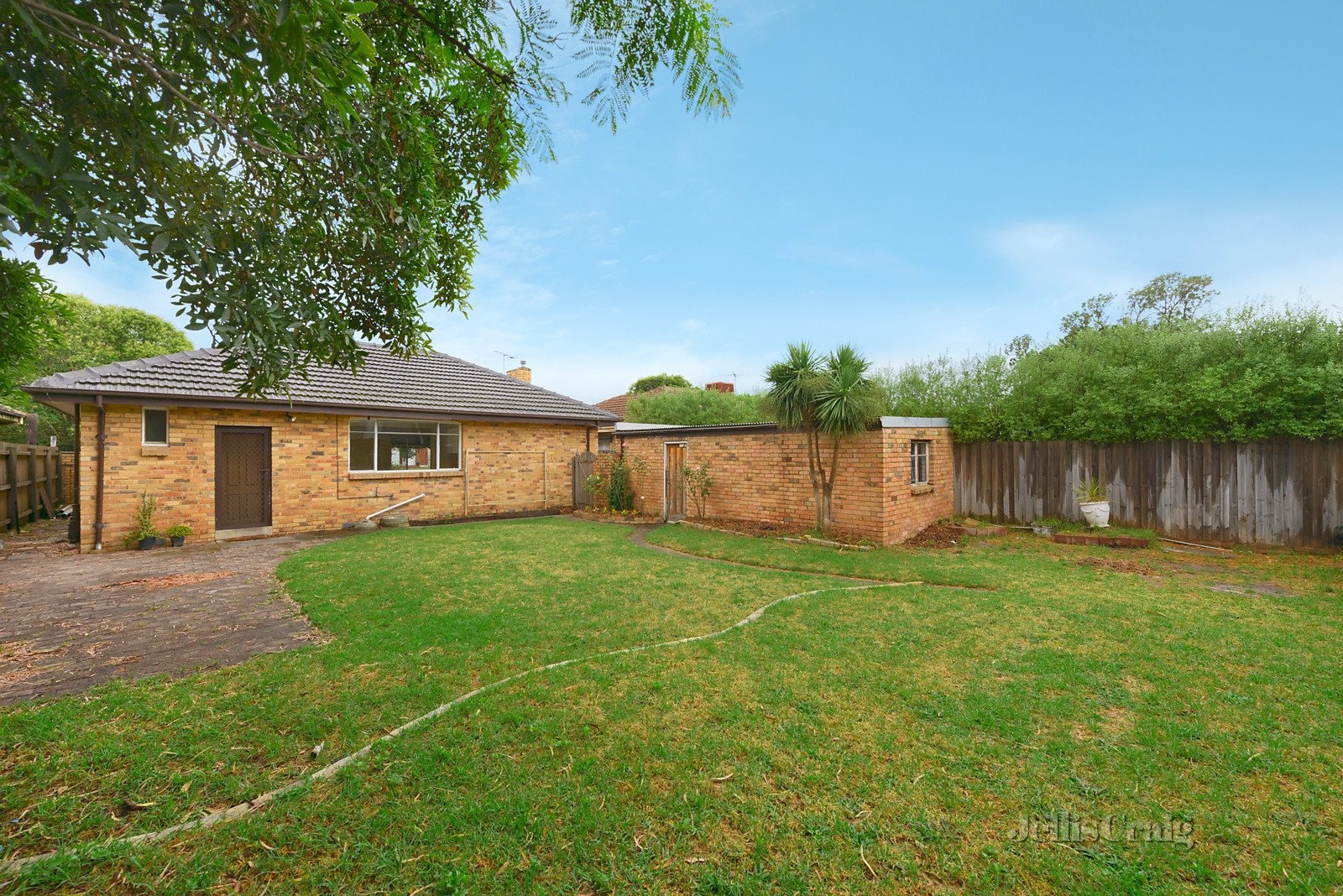 42 Edinburgh Street, Bentleigh East image 8