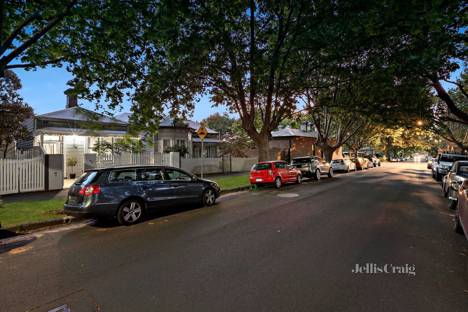 42 Farnham Street, Flemington image 10