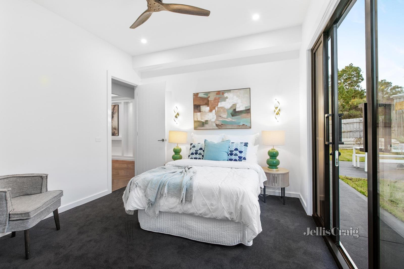 42 Forster Road, Mount Waverley image 12