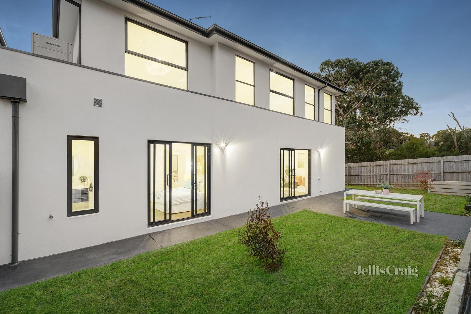 42 Forster Road, Mount Waverley image 14