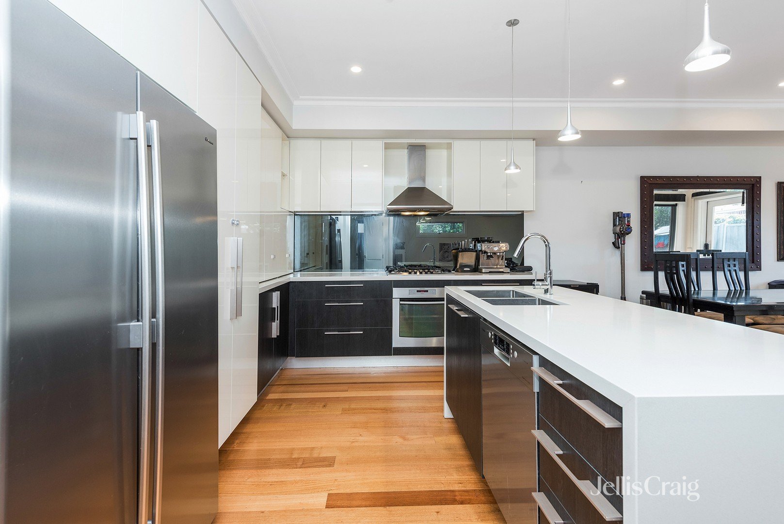42 Francis Street, Yarraville image 4